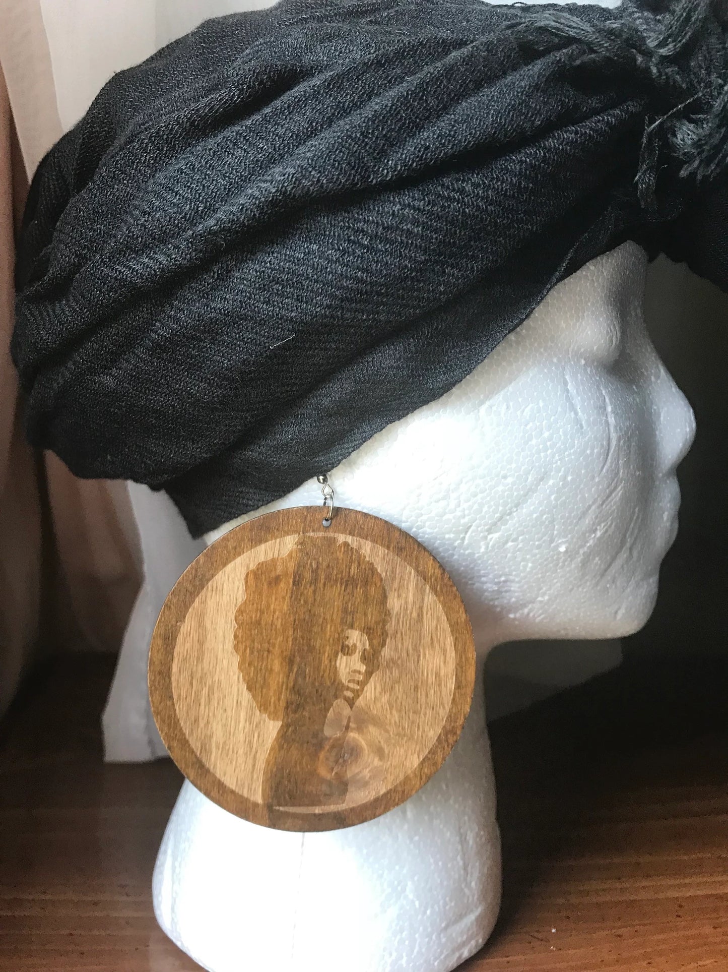 Afro Queen natural wood earrings, afro Queen earrings, wood earrings, african inspired earrings, queen earrings
