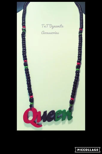 African necklace // RBG wood necklace // Queen necklace // beaded necklace // wood jewelry